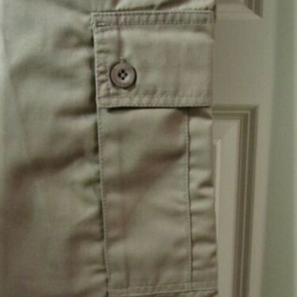 New Nation Mens Tan Shorts Size 36 NWT